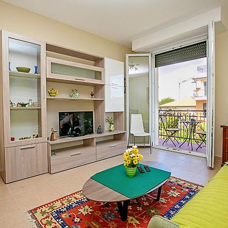 Villa Mimosa - Appartamento 2 - Happy Rentals Desenzano del Garda Exterior foto