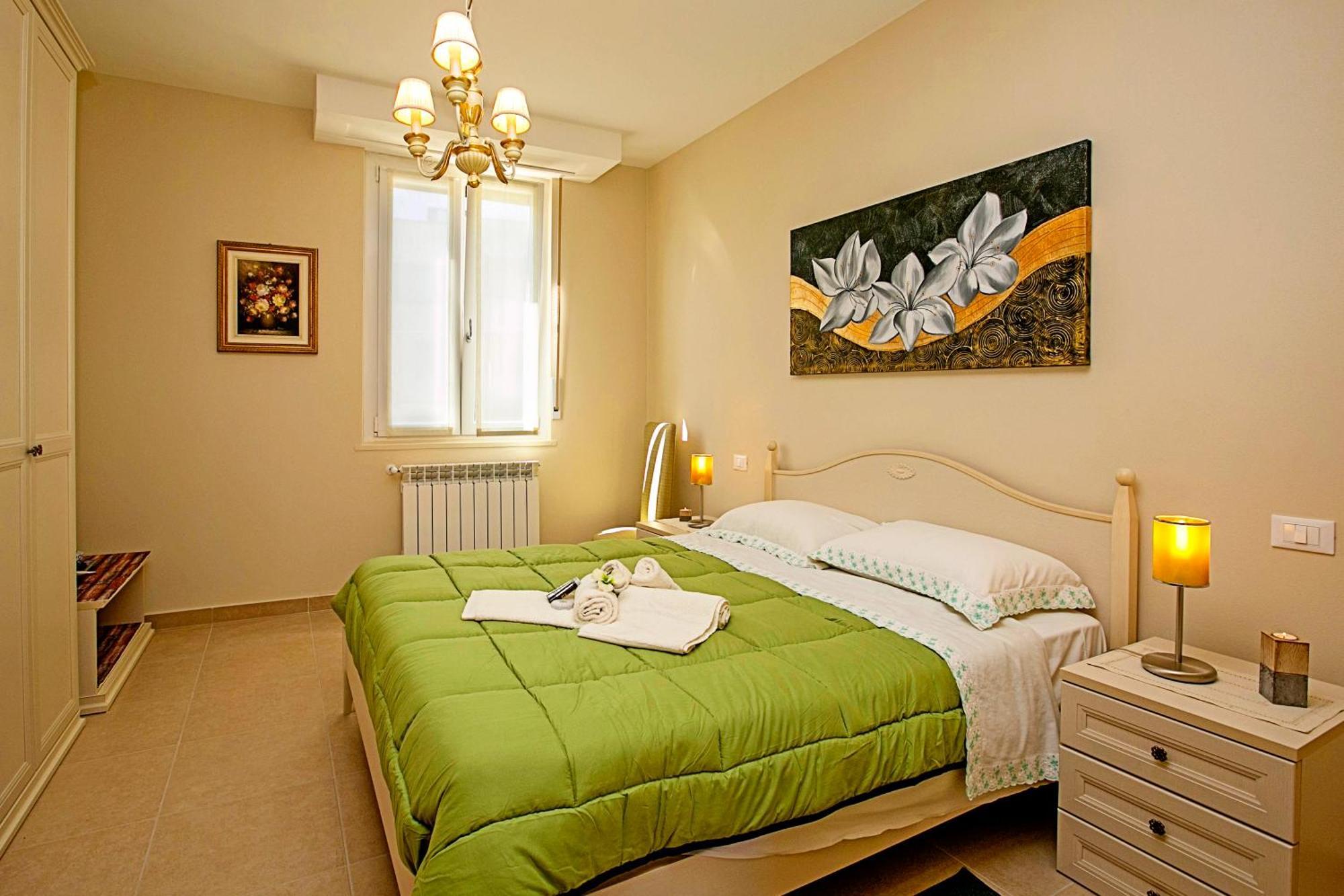 Villa Mimosa - Appartamento 2 - Happy Rentals Desenzano del Garda Exterior foto
